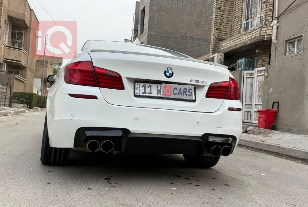 بی ئێم دەبڵیو سیریەس 5